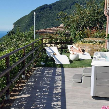 La Terrazza sul Lago, GTSGroup Tignale Esterno foto